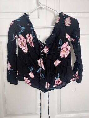Kendall & Kylie Black Floral Lace-Up Peasant Blouse with Pink Flowers